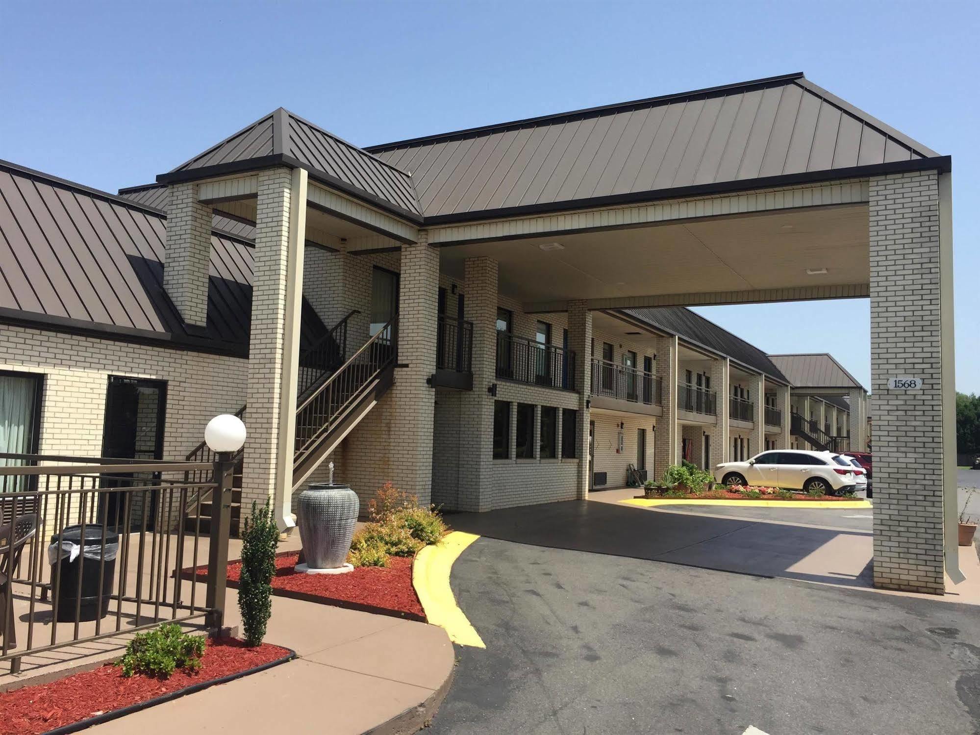 Deluxe Inn And Suites York Dış mekan fotoğraf