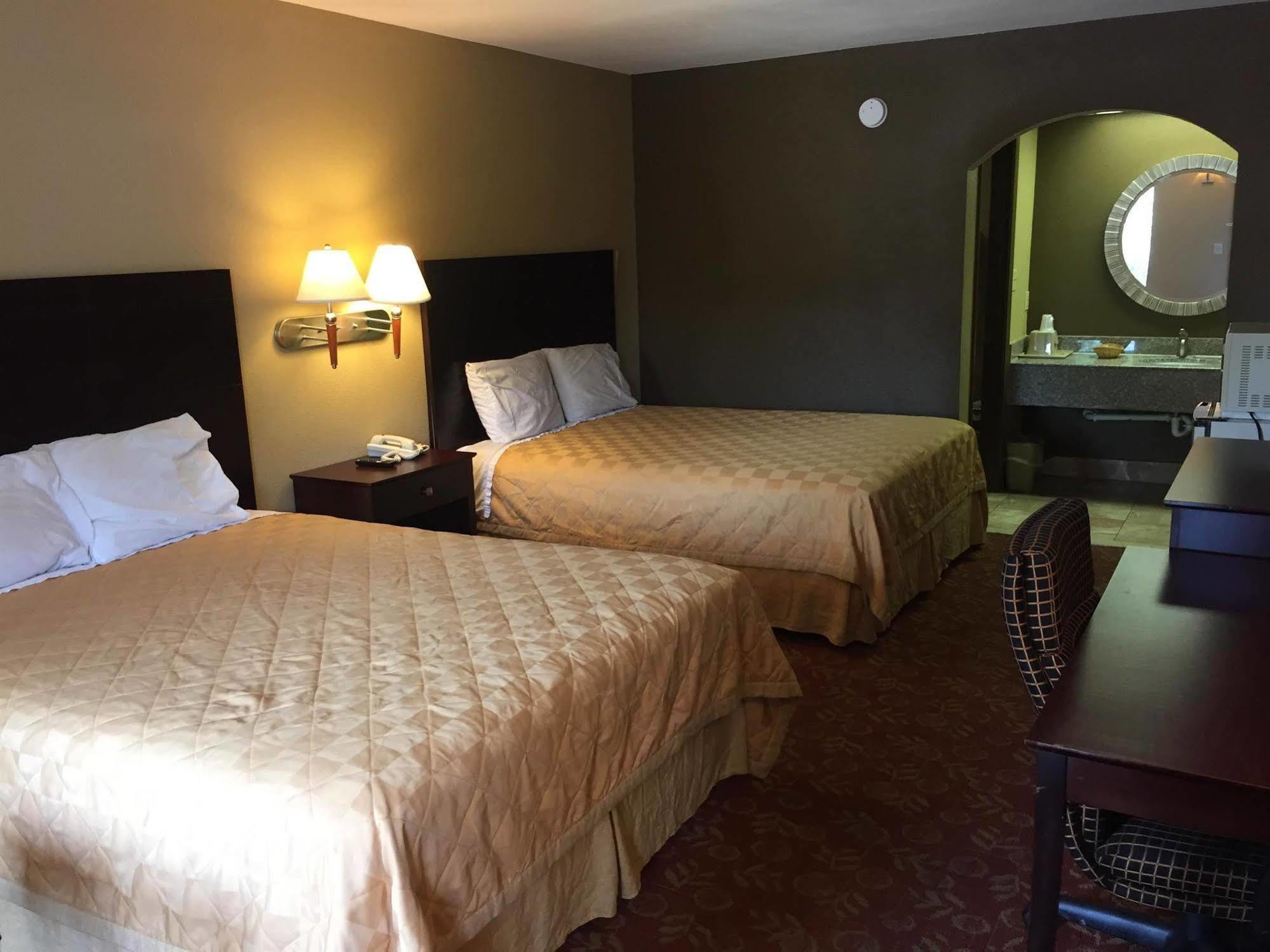 Deluxe Inn And Suites York Dış mekan fotoğraf